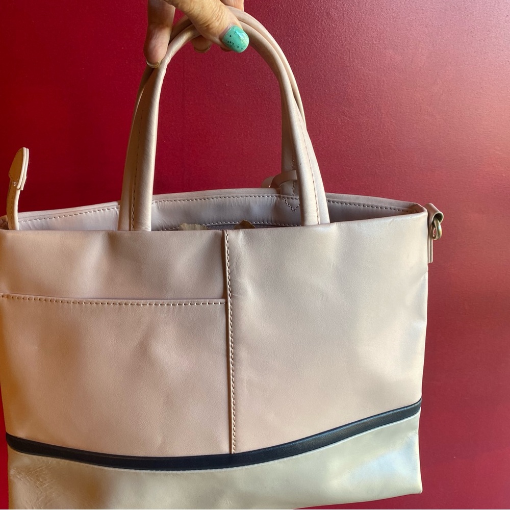 Dog lovers Radley & Friends Sunday Stroll very sought after satchel crossbody - Picture 3 of 13